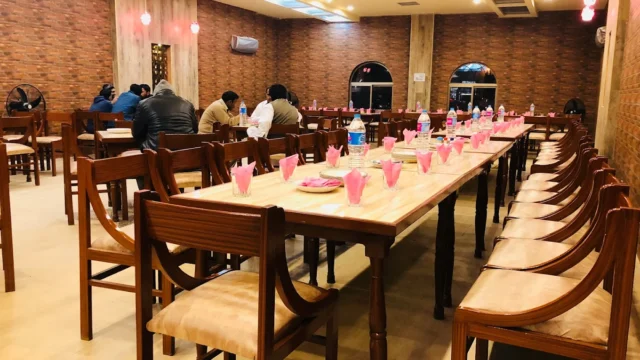 Khan Baba Restaurant1