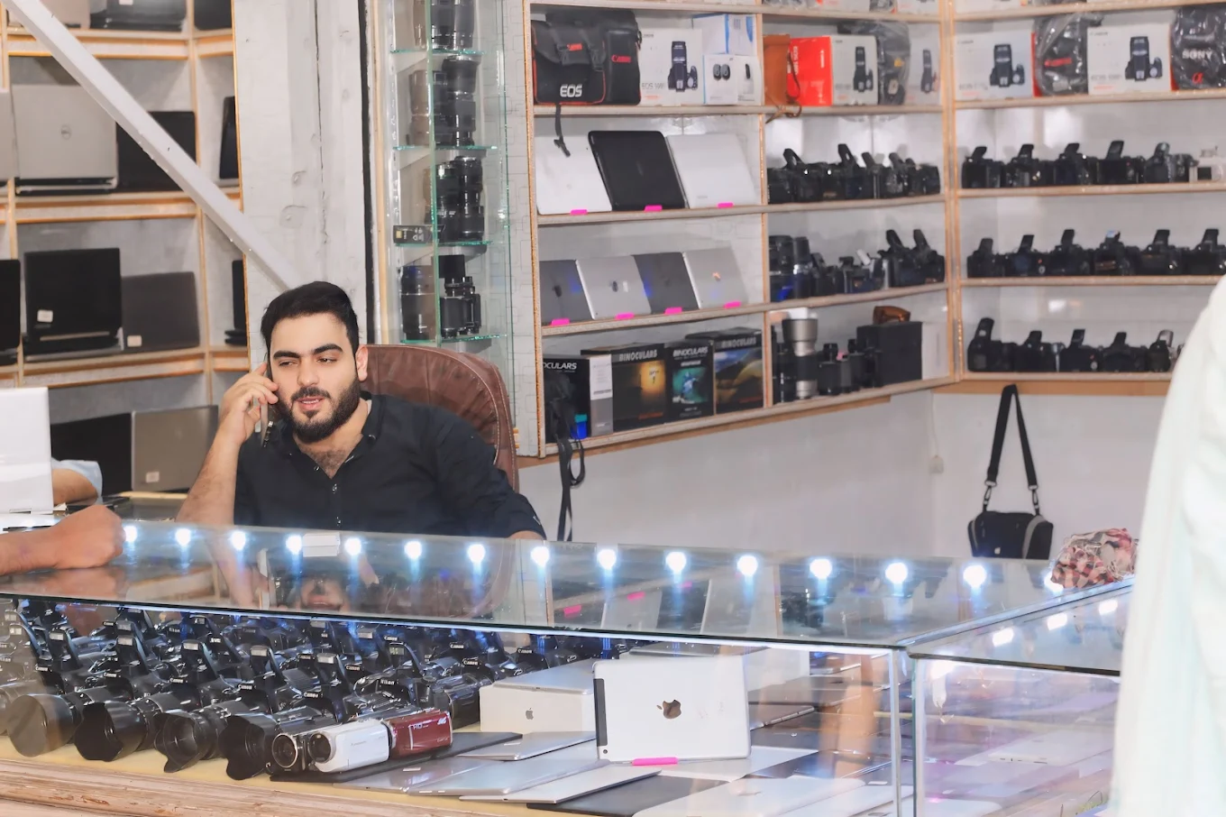 Quetta dslr Fazal ahmad movie camera centre