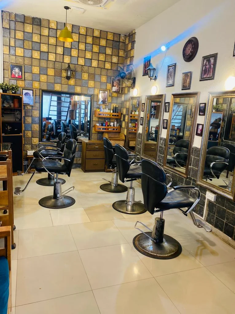 Zoellas beauty Salon1