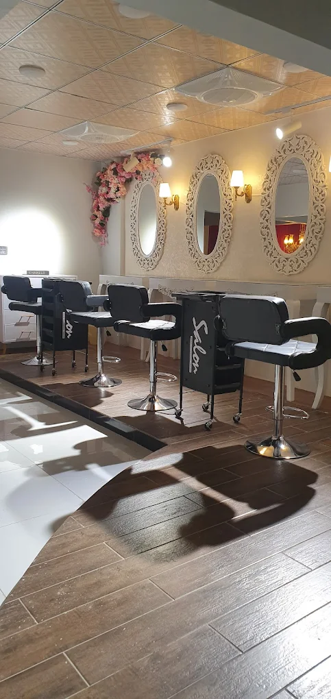 Huda Najmi Makeup Studio, Make-up artist in Karachi, Pakistan.