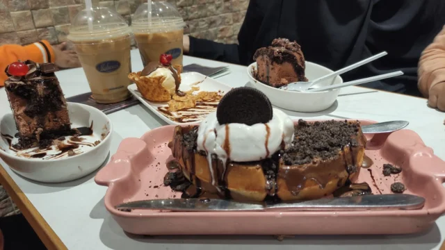 Mehran Ice Cream Shop, in Karachi, Pakistan.