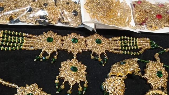Farhan Imitation Jewelry Wholesale jeweler in Lahore, Pakistan.